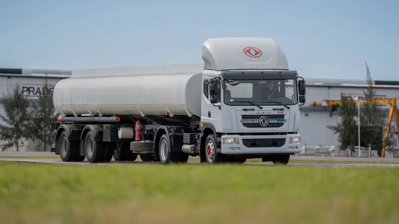 Dongfeng Captain D 1830 Tractor con semirremolque